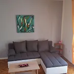 Ema 4+2 Apartmán *