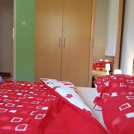 Ema 4+2 * Koromačno