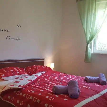 Ema 4+2 * Koromačno