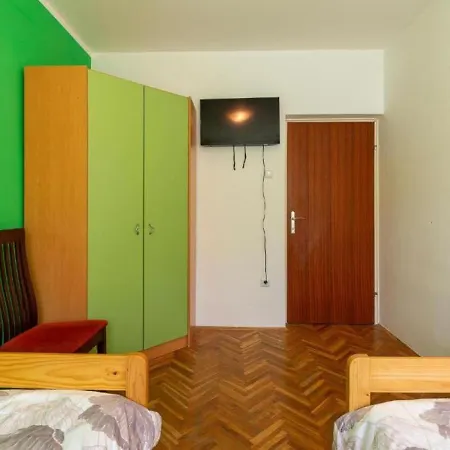 Ema 4+2 Коромачно